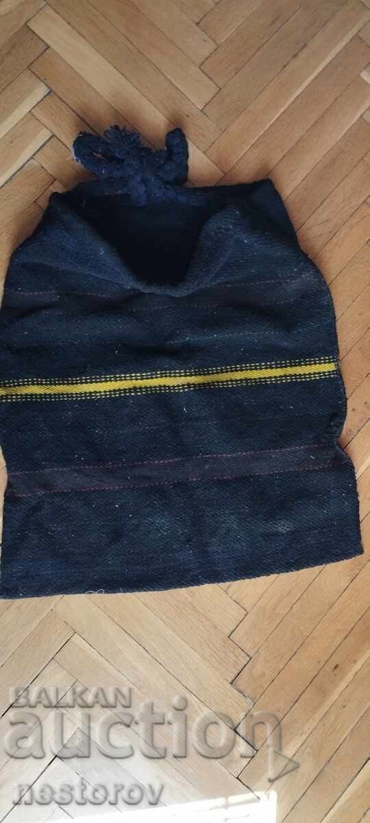 ΠΑΛΙΑ ΕΘΝΟΓΡΑΦΙΚΗ ΤΣΑΝΤΑ ΑΠΟ ΠΕΡΝΙΚ με τιμή 9.00 BGN | € 4.60 ΠΑΛΙΑ ΕΘΝΟΓΡΑΦΙΚΗ ΤΣΑΝΤΑ ΑΠΟ ΠΕΡΝΙΚ με τιμή 9.00 BGN | € 4.60