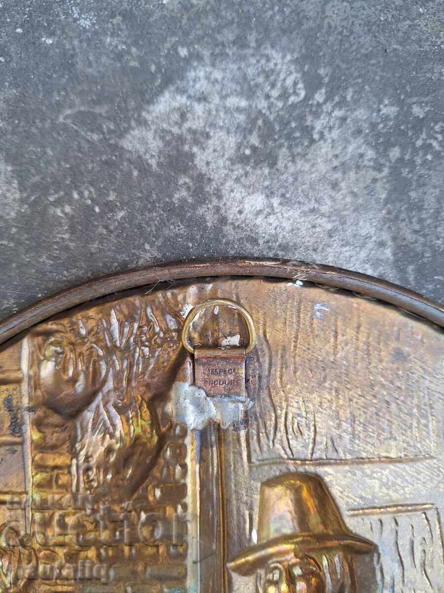 Доставка на МЕДНО ПАНО