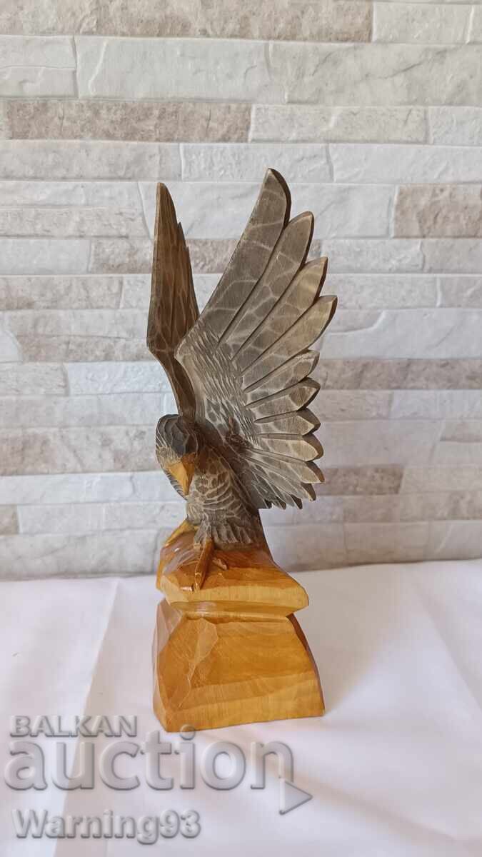 Sculptură veche în lemn - Vultur - 26cm cu preț 60.00 BGN | € 30.68 Sculptură veche în lemn - Vultur - 26cm cu preț 60.00 BGN | € 30.68