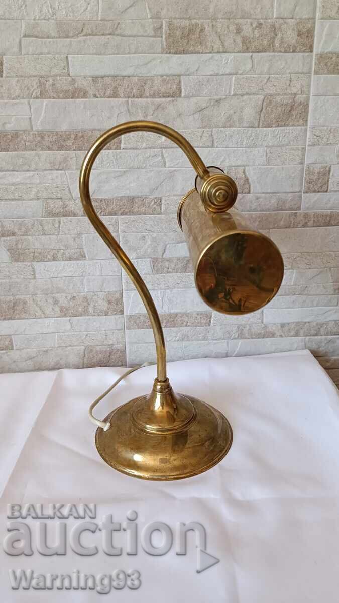 Delivery of Old banker's lamp - brass Delivery of Old banker's lamp - brass