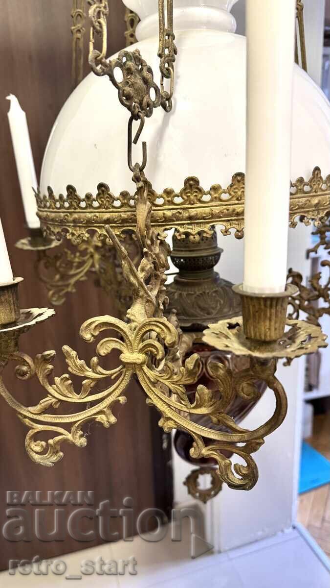 Аукцион Антикварен Френски полюлей, петролна лампа и свещници