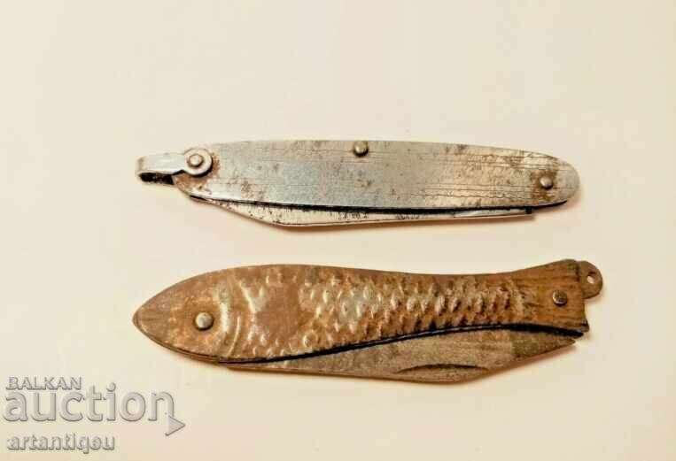 Delivery of 2 Communist pocket metal knives