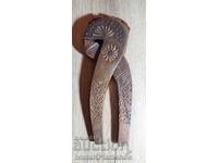 Spărgător de nuci pentru cunoscători