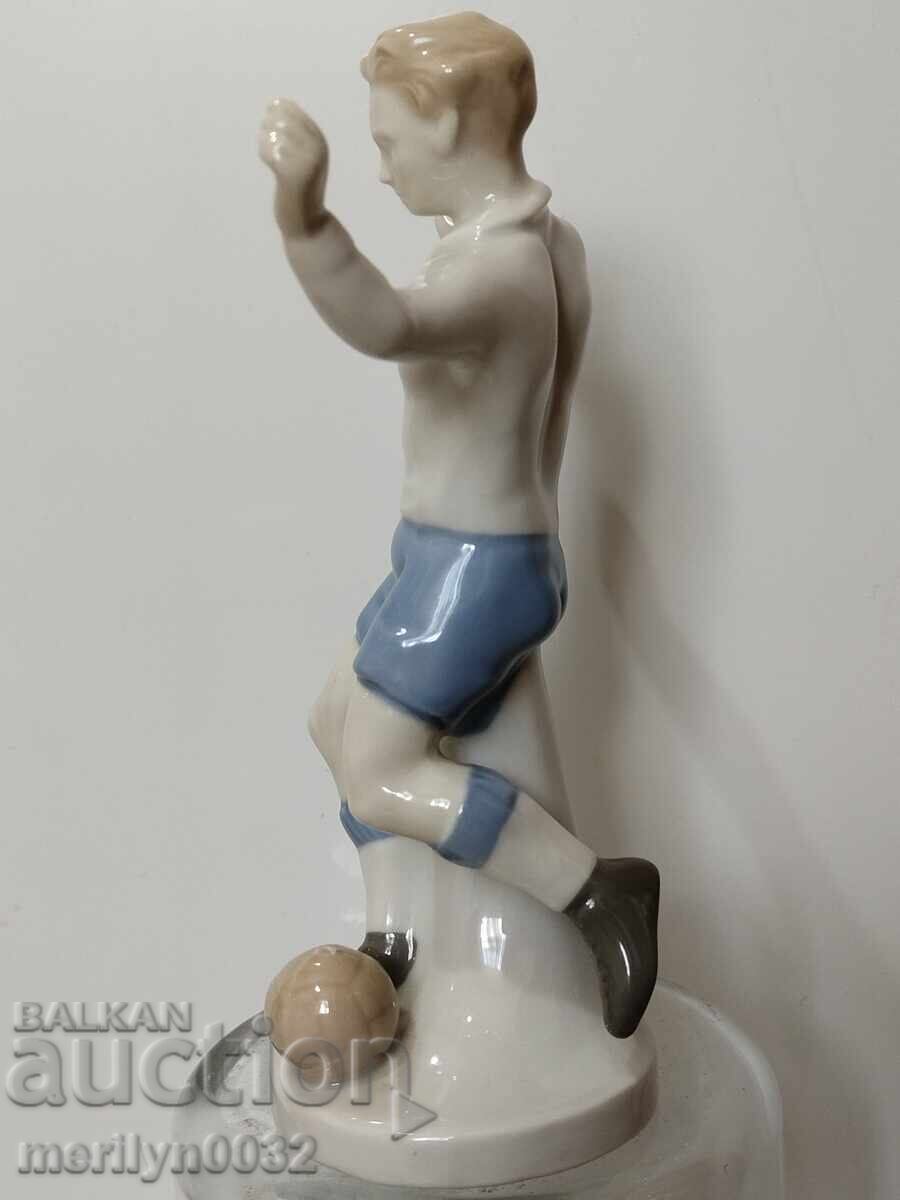 Auction German figurine, old porcelain figure GDR Auction German figurine, old porcelain figure GDR