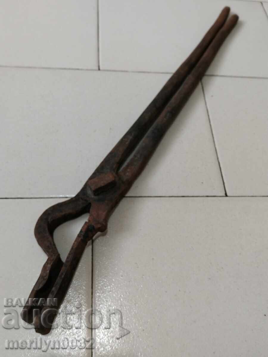 Доставка на Стари ковашки клещи, керпедени, ковано желязо