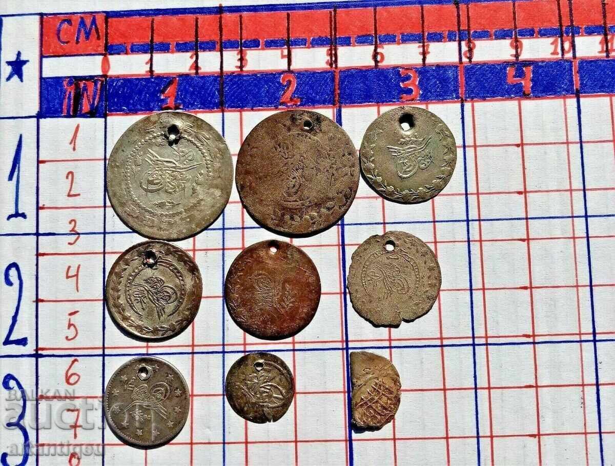 Παράδοση 9 ασημένια και επάργυρα νομίσματα από την Οθωμανική Αυτοκρατορία Παράδοση 9 ασημένια και επάργυρα νομίσματα από την Οθωμανική Αυτοκρατορία