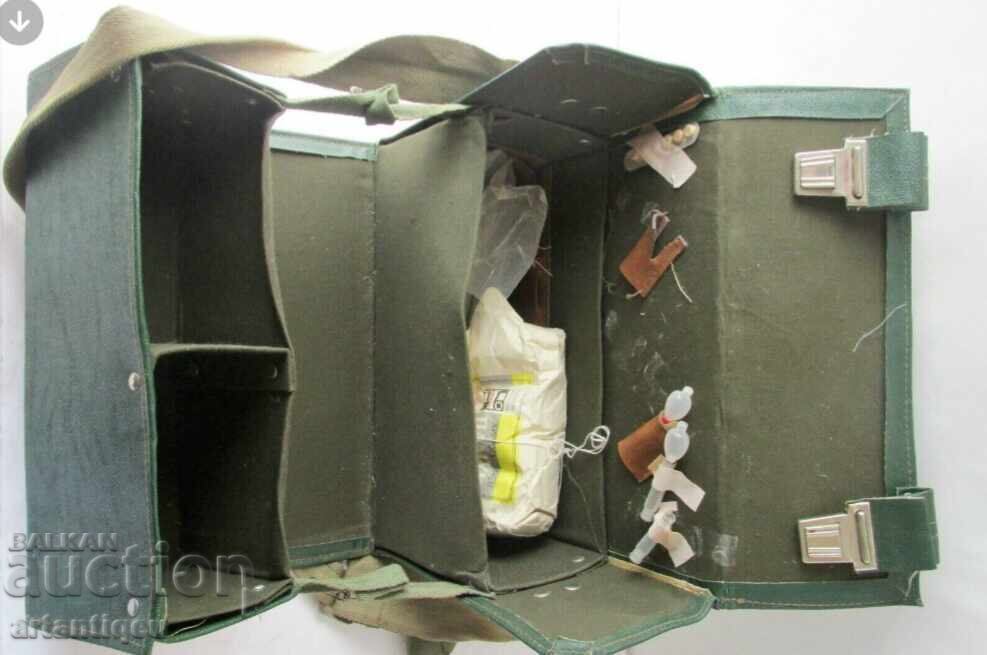 Δημοπρασία Στρατιωτική ιατρική τσάντα, βαλίτσα