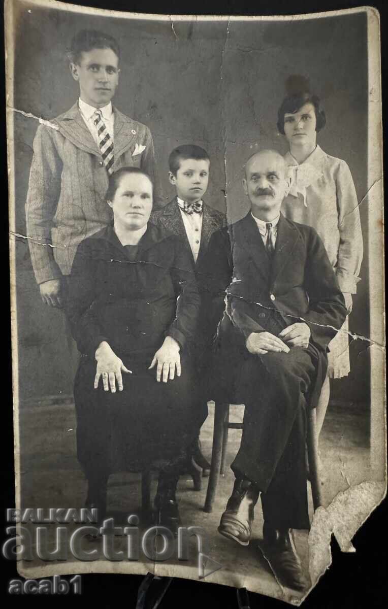 Οικογενειακή Φωτογραφία Άνδρας Σήμα “ΣΛΑΒΙΑ” Οικογενειακή Φωτογραφία Άνδρας Σήμα “ΣΛΑΒΙΑ”