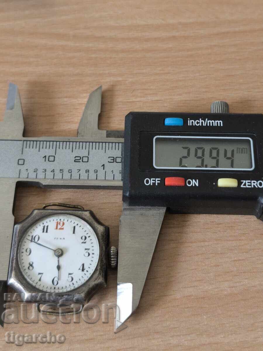 Παράδοση Γυναικείο ασημένιο ρολόι