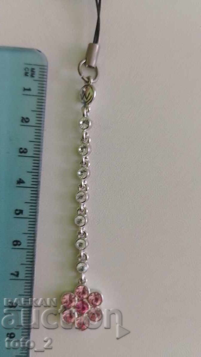 ВИСУЛКА ЗА МОБИЛЕН ТЕЛЕФОН С КРИСТАЛИ СВАРОВСКИ-OLIVER WEBER с цена € 21.00 | 41.07 лв. ВИСУЛКА ЗА МОБИЛЕН ТЕЛЕФОН С КРИСТАЛИ СВАРОВСКИ-OLIVER WEBER с цена € 21.00 | 41.07 лв.