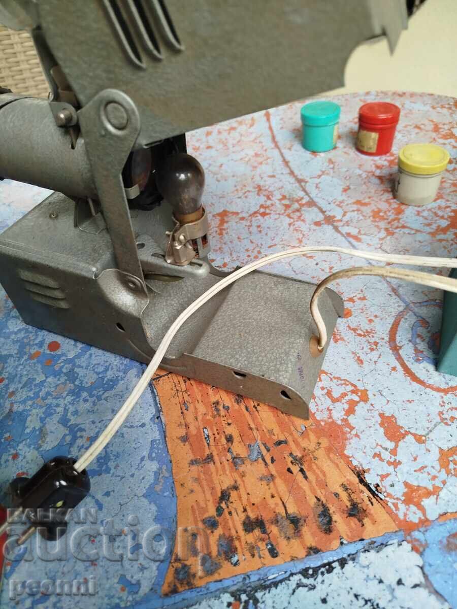 Two projector devices - 5 Two projector devices - 5