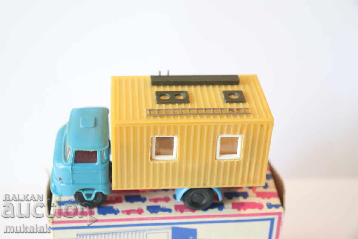 1/87 H0 BERLINPLAST IFA IFA CAMION COLIȚĂ MODEL cu preț 25.00 BGN | € 12.78 1/87 H0 BERLINPLAST IFA IFA CAMION COLIȚĂ MODEL cu preț 25.00 BGN | € 12.78