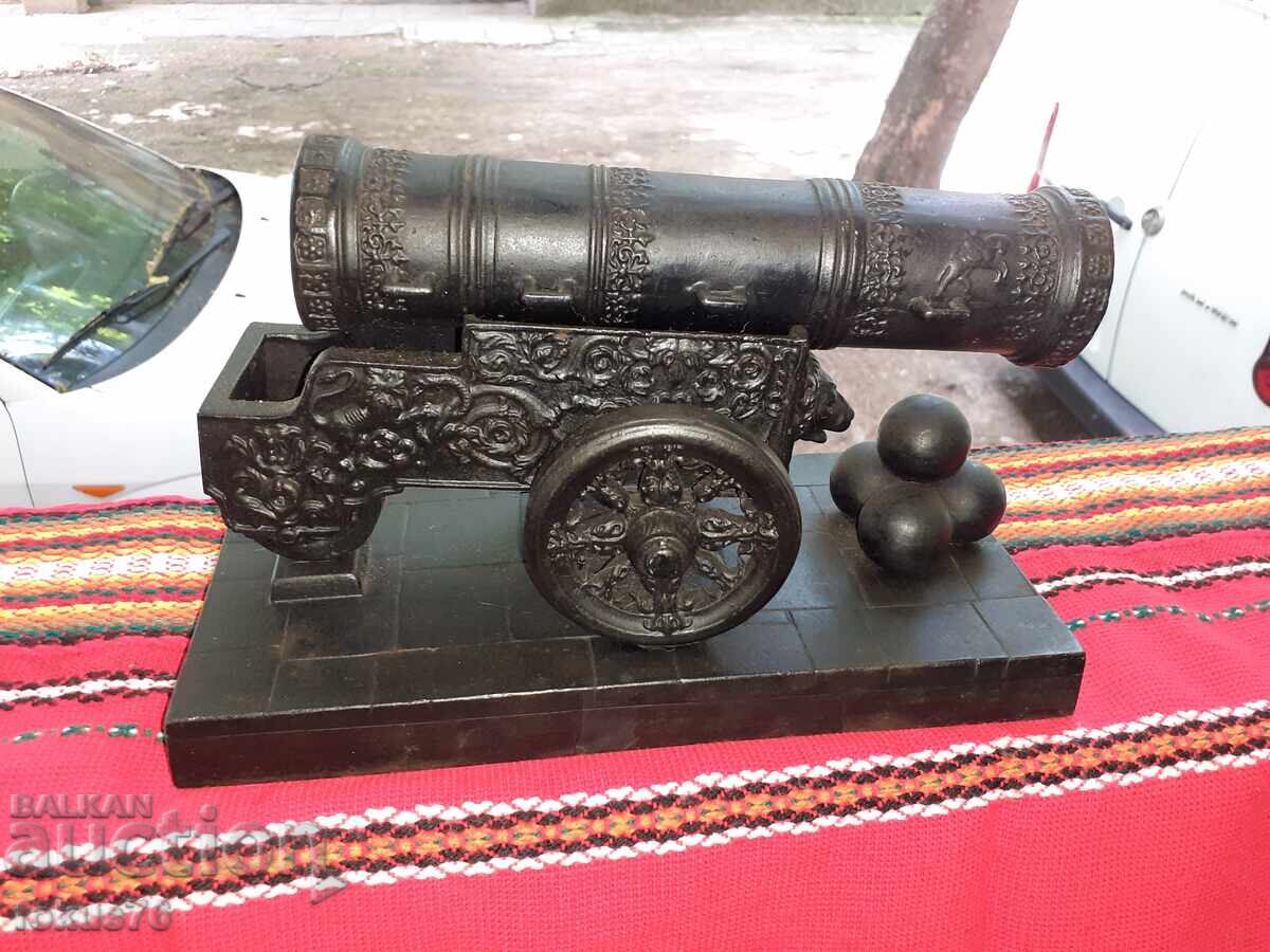 Касли - Цар пушка - голям размер чугун фигура статуетка