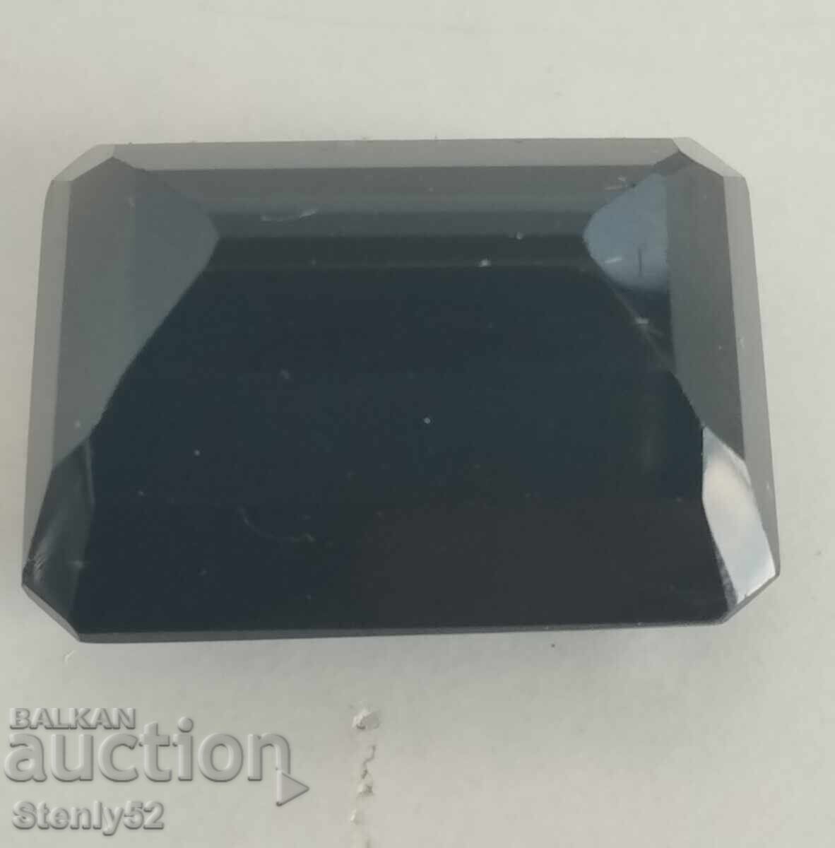 Φυσικό πέτρωμα, Μαύρος σπινέλιος, επεξεργασμένο με τιμή 32.00 BGN | € 16.36