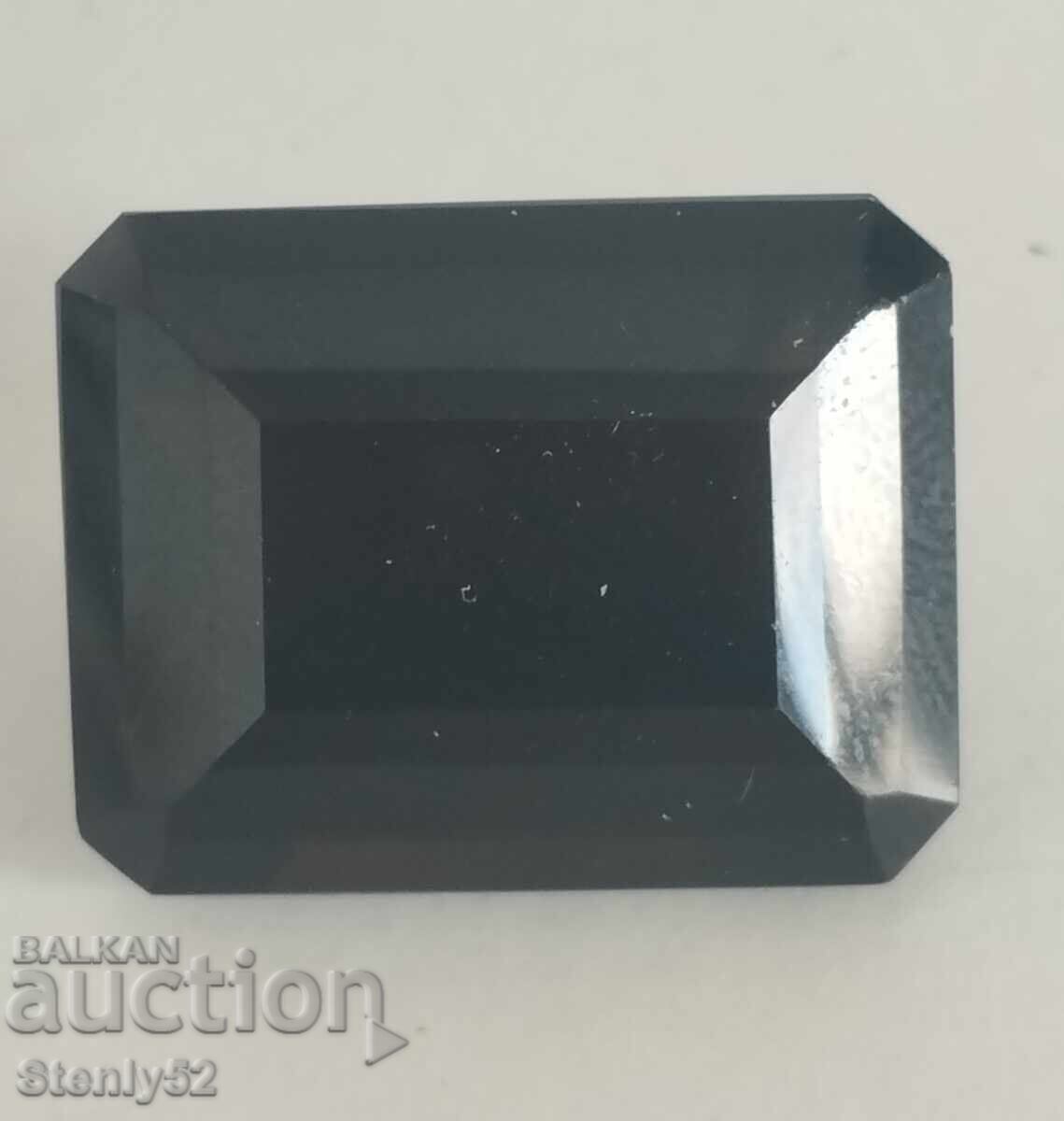 Φυσικό πέτρωμα, Μαύρος σπινέλιος, επεξεργασμένο