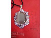 Αρχαίο κολιέ με σμάλτο