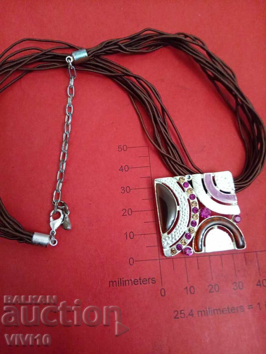 Colier vechi cu email Colier vechi cu email