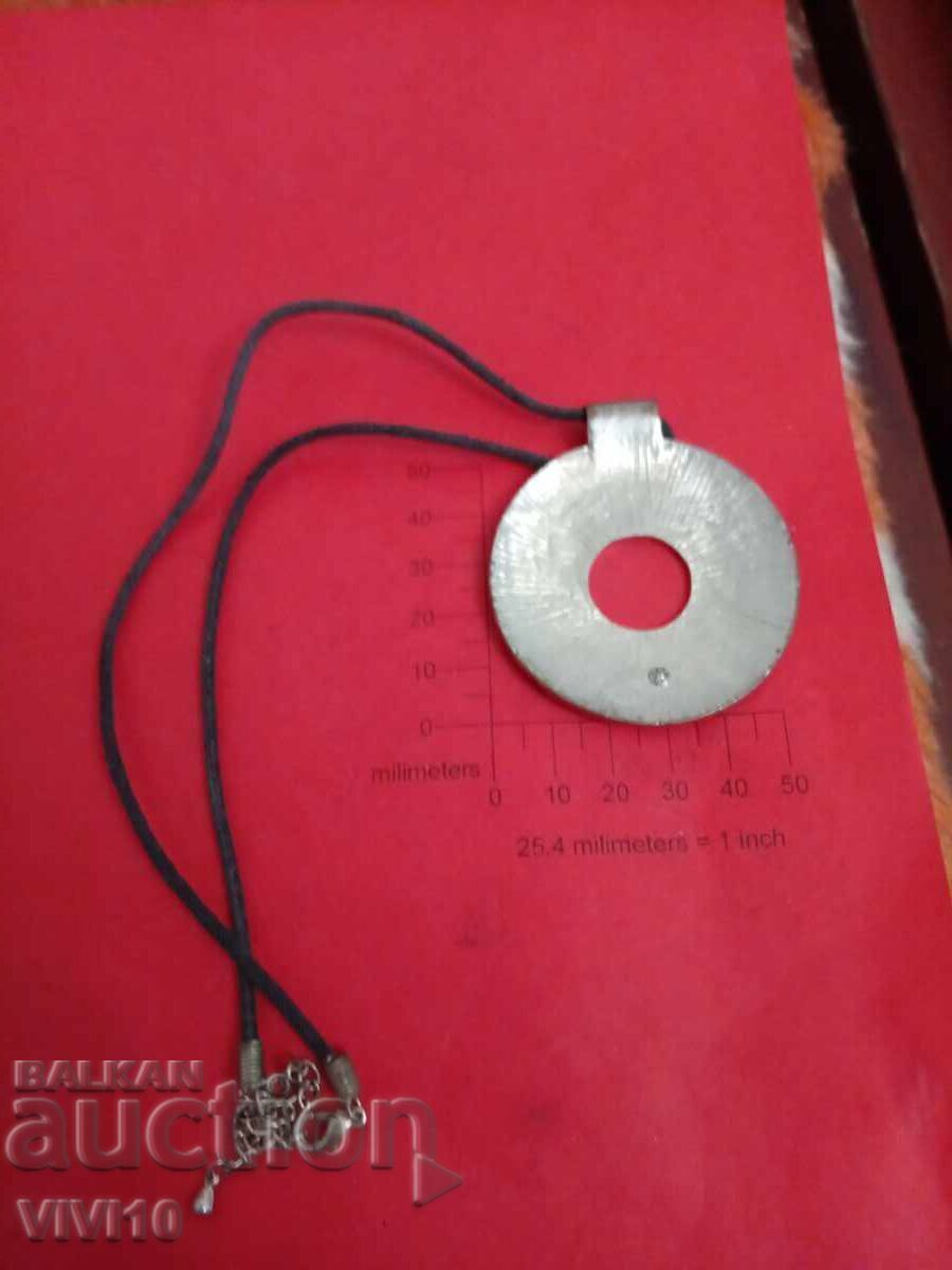 Старинно колие с емаил с цена 30.00 лв. | € 15.34