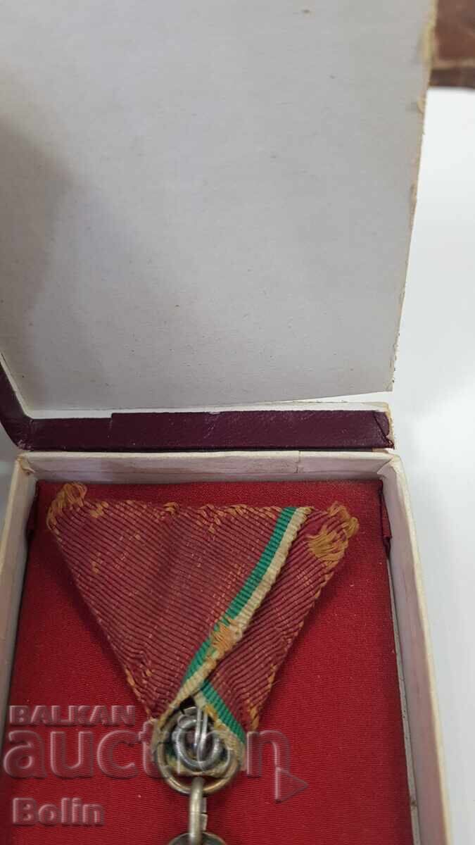 Rare Order of Labor - Bronze - with box 1950 - 5 Rare Order of Labor - Bronze - with box 1950 - 5