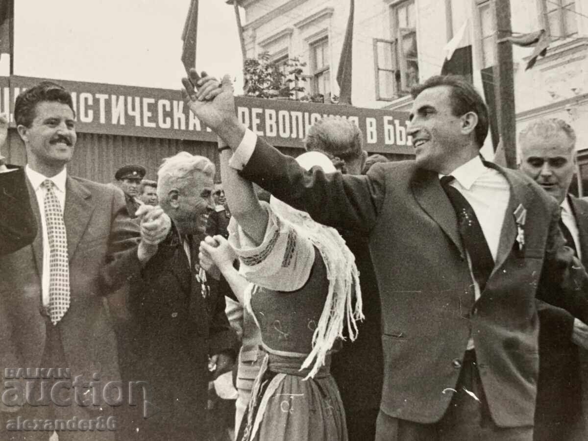 Βάλκαν Σοπόφ 60 - τα χρόνια παλιά φωτογραφία με τιμή 5.00 BGN | € 2.56