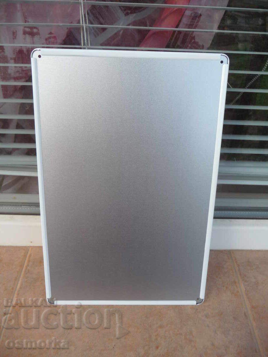 Аукцион Метална табела храна пица доматен сос моцарела гъби вкусна м