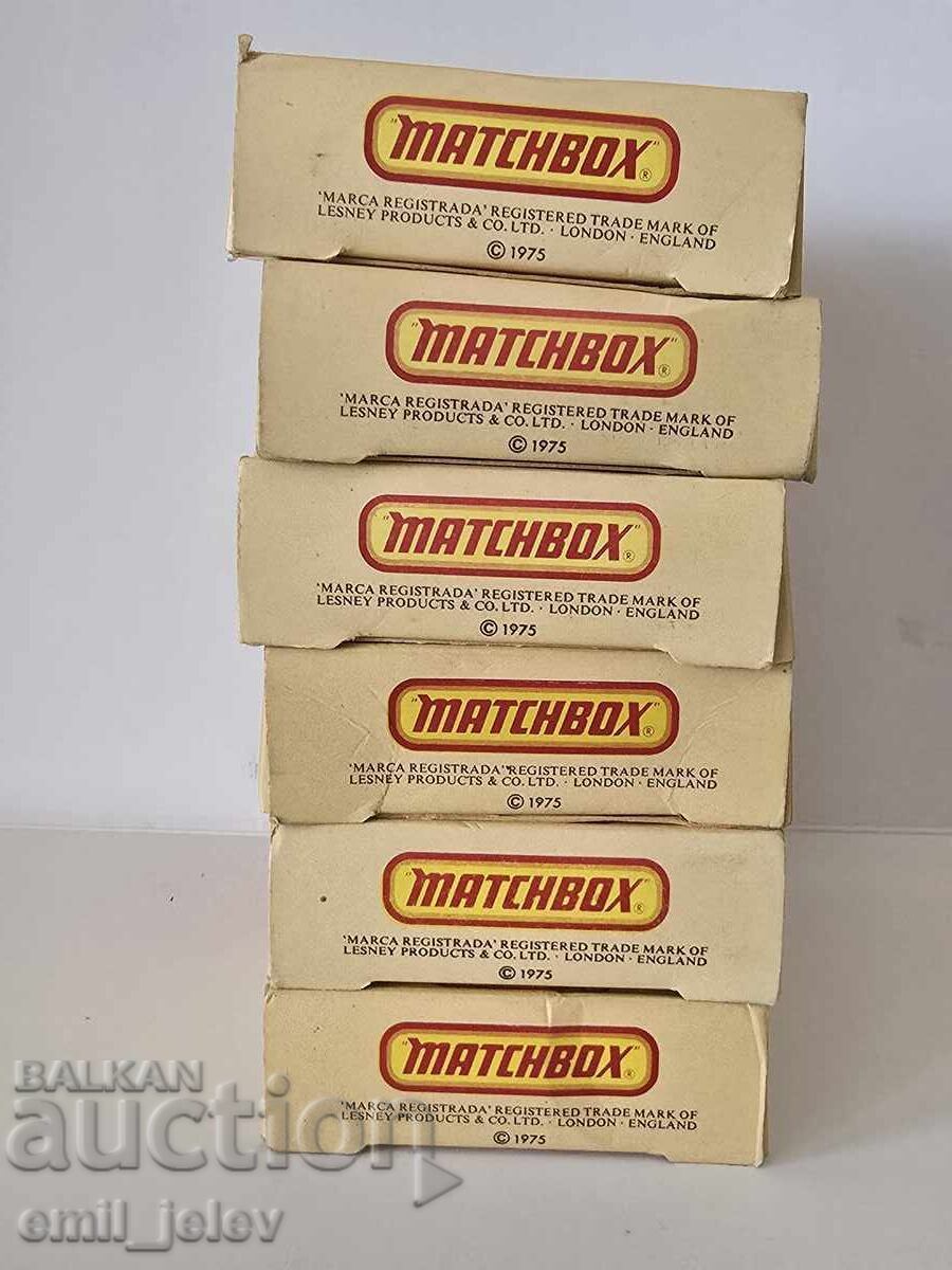 Auction  MATCHBOX LESNEY - 2 metal emblems - St. George