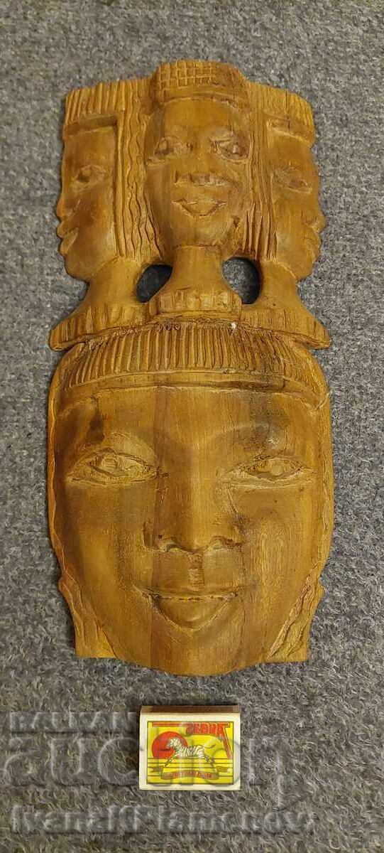 Dŭrvorezba ot masiv za tseniteli, otlichna - 5