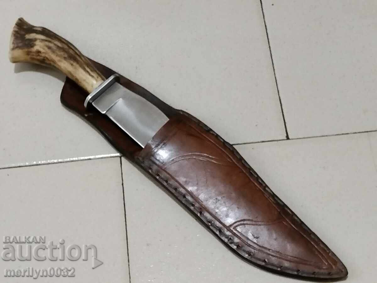 Hunting knife with sheath, deer antler handle with price 143.00 BGN | € 73.11 Hunting knife with sheath, deer antler handle with price 143.00 BGN | € 73.11