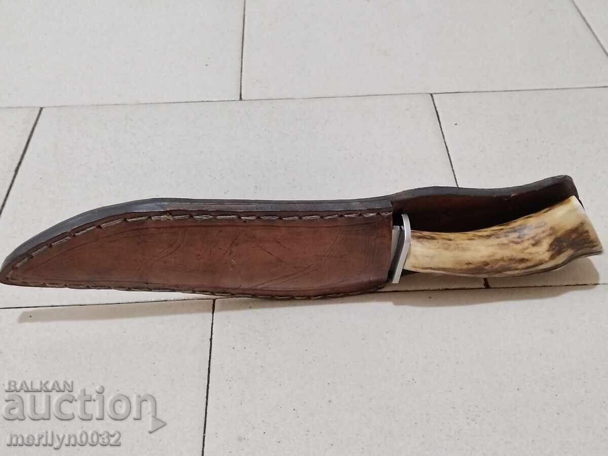 Delivery of Hunting knife with sheath, deer antler handle
