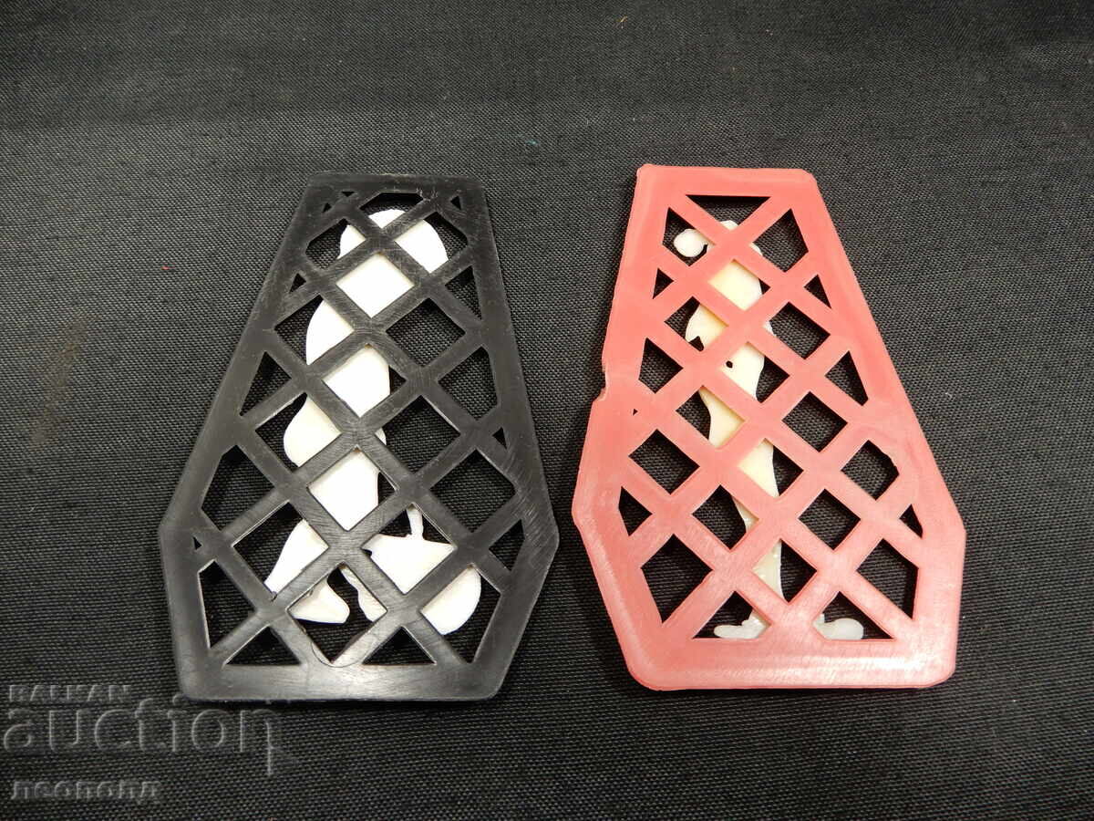 ΛΟΤ ΑΠΟ 2 ΠΑΛΙΑ ΡΕΤΡΟ ΣΟΣ ΝΡΒ ΠΙΝΑΚΙΔΙΑ ΜΠΑΝΙΟ ΤΟΥΑΛΕΤΑ ΠΛΑΣΤΙΚΑ με τιμή 10.00 BGN | € 5.11