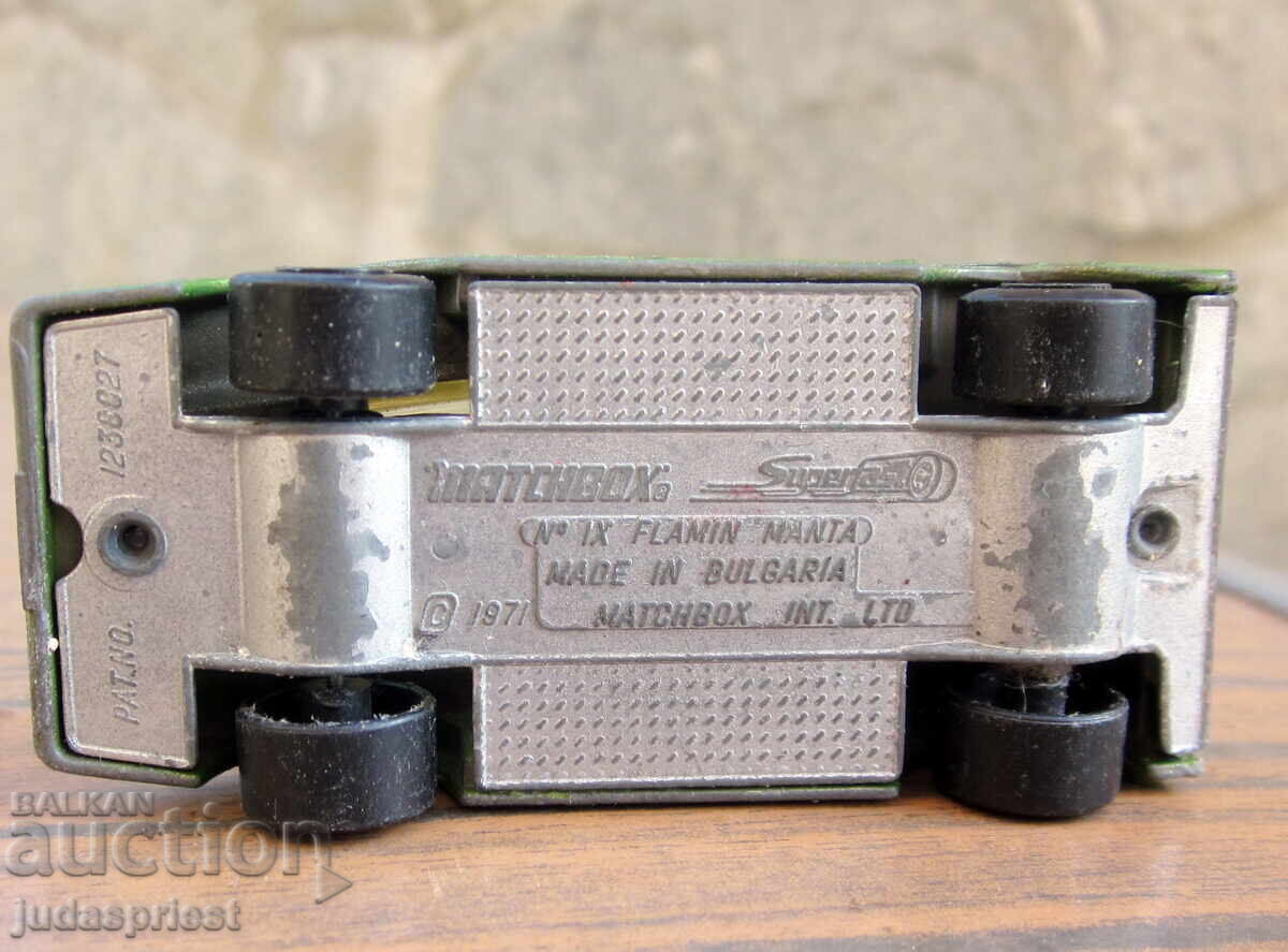 Bŭlgarsko kolie flamin manta matchbox BULGARIA - 7 Bŭlgarsko kolie flamin manta matchbox BULGARIA - 7