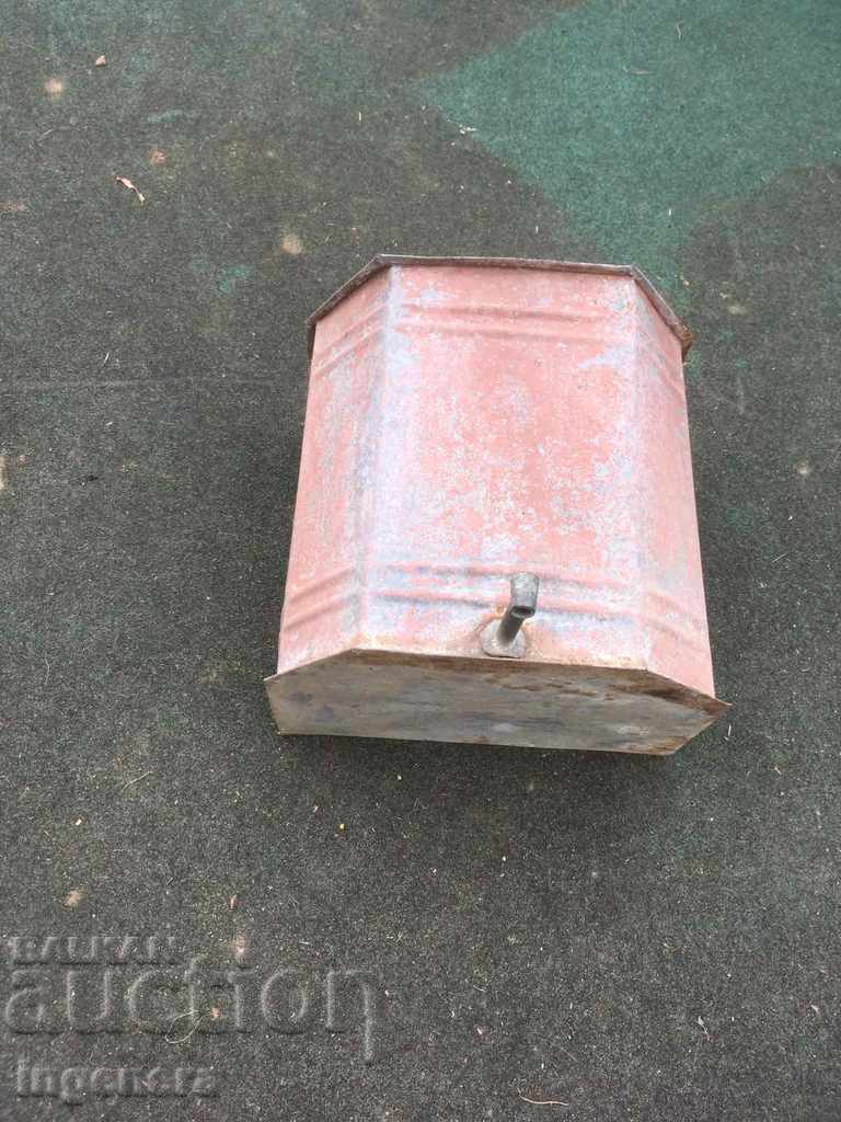 УМИВАЛНИК СЕЛСКА МИВКА РЕЗЕРВОАР УМИВАЛНИК СЕЛСКА МИВКА РЕЗЕРВОАР