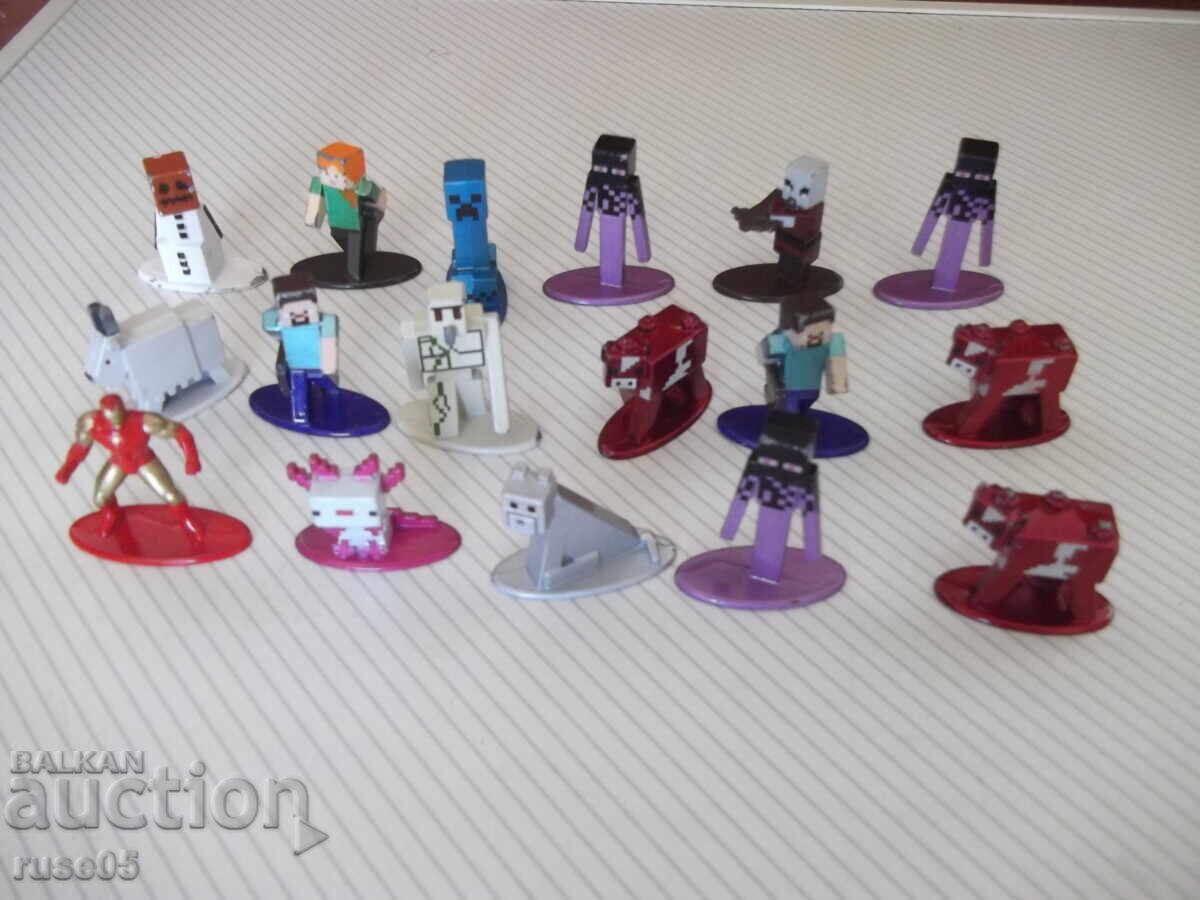 Σύνολο 17 μεταλλικών φιγούρων Σύνολο 17 μεταλλικών φιγούρων