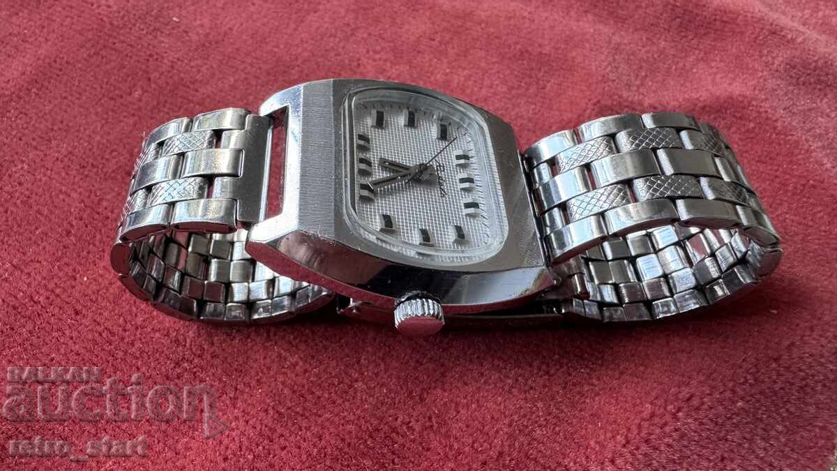 Livrarea Clock Rocket, funcționează!