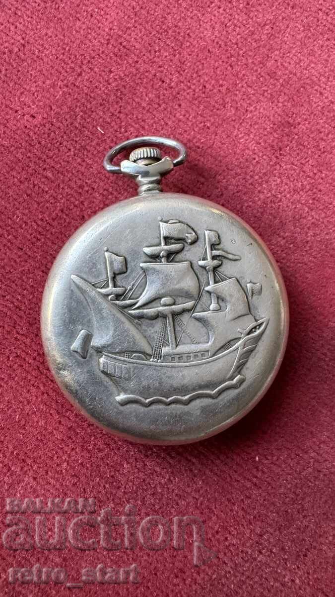 Δημοπρασία Κεραυνός, δουλεύει! Δημοπρασία Κεραυνός, δουλεύει!