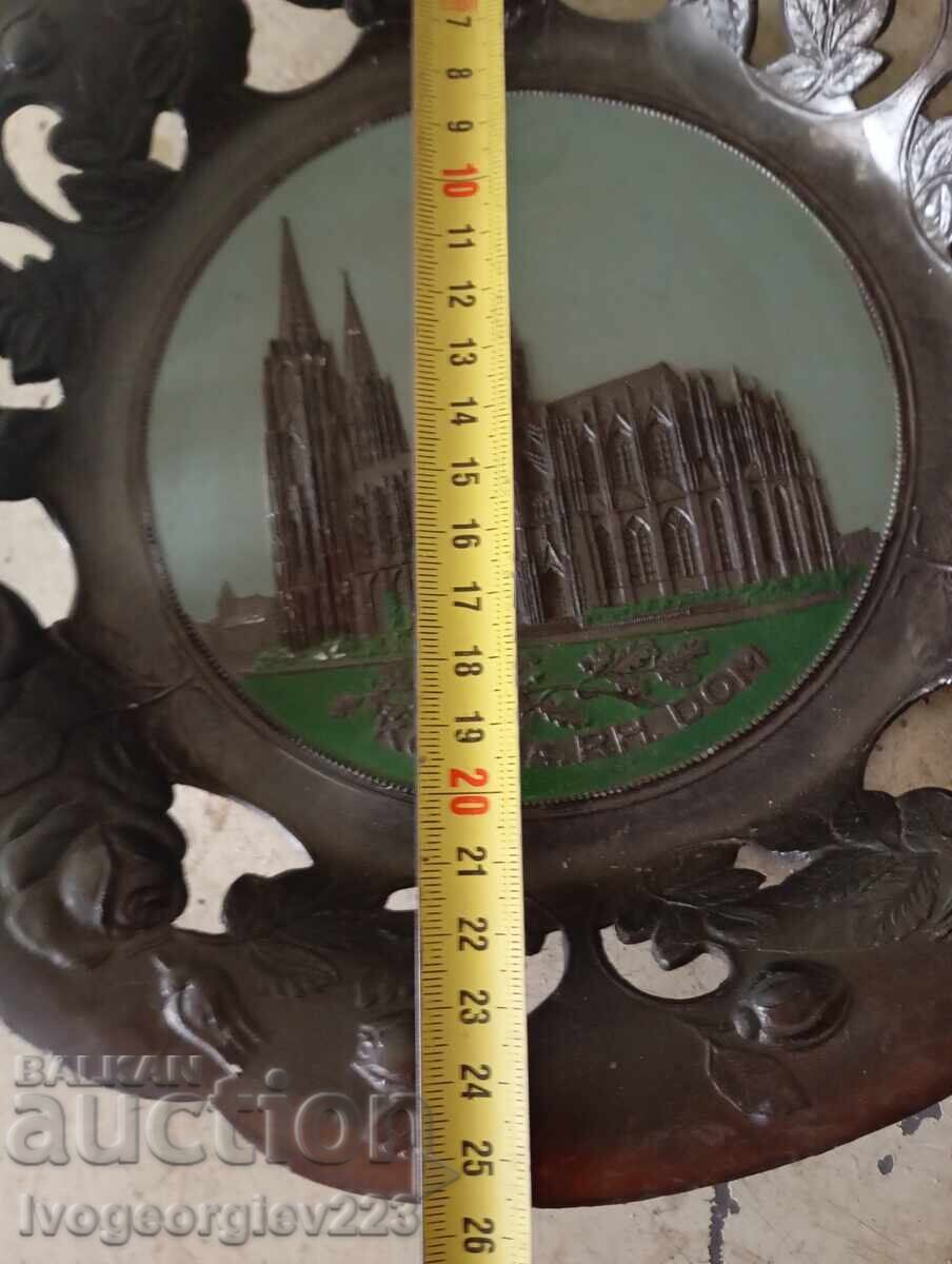 Auction  Old wall plate