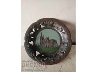 Farfurie veche de perete