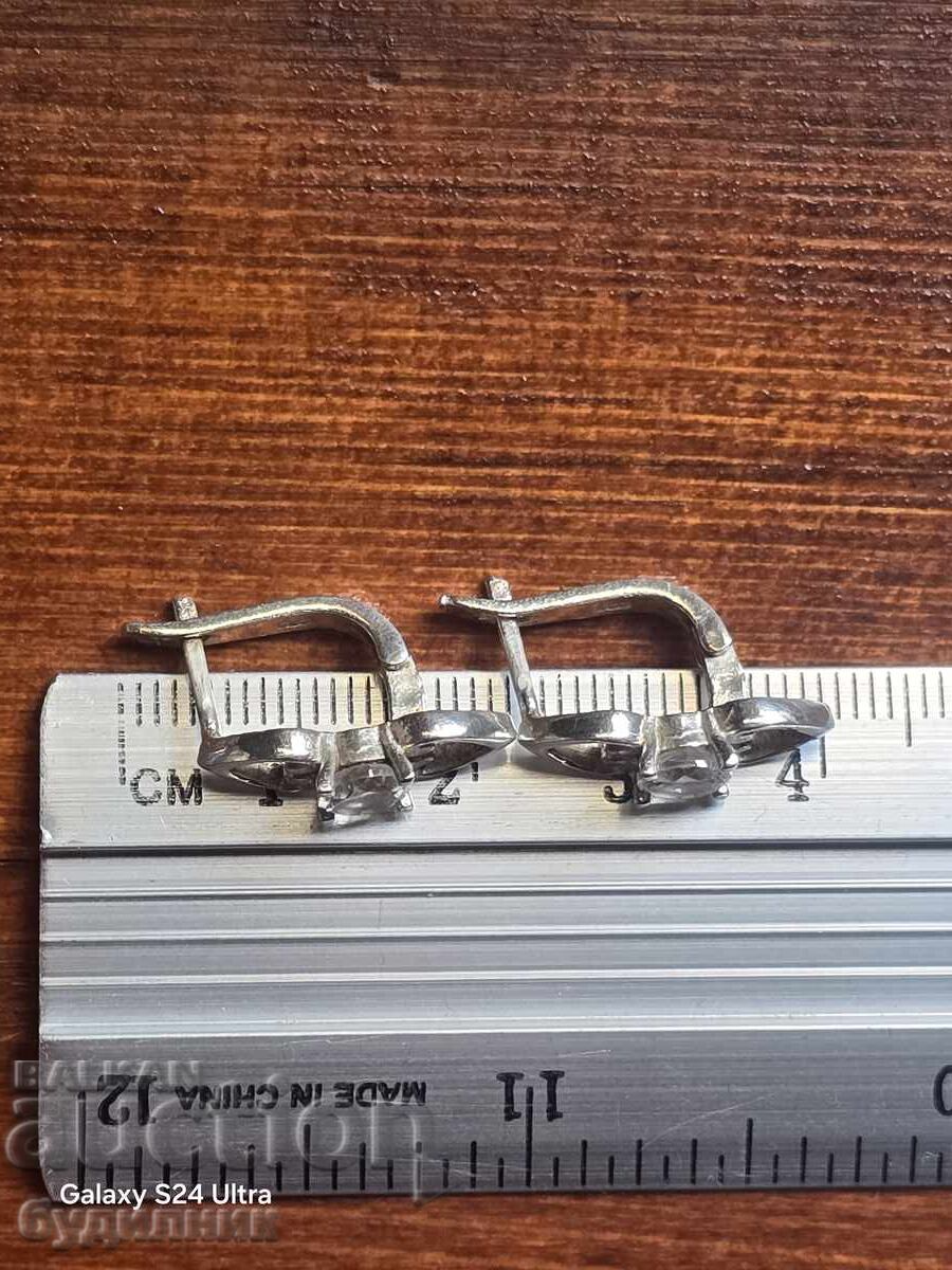 Auction Silver earrings. I'm listing over 100 auctions. Take a look and stay tuned Auction Silver earrings. I'm listing over 100 auctions. Take a look and stay tuned