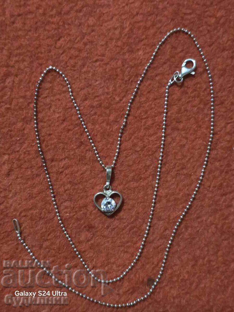 Lanț argint cu pandantiv. 48cm. Lansez peste 100 de licitații cu preț 21.99 BGN | € 11.24 Lanț argint cu pandantiv. 48cm. Lansez peste 100 de licitații cu preț 21.99 BGN | € 11.24