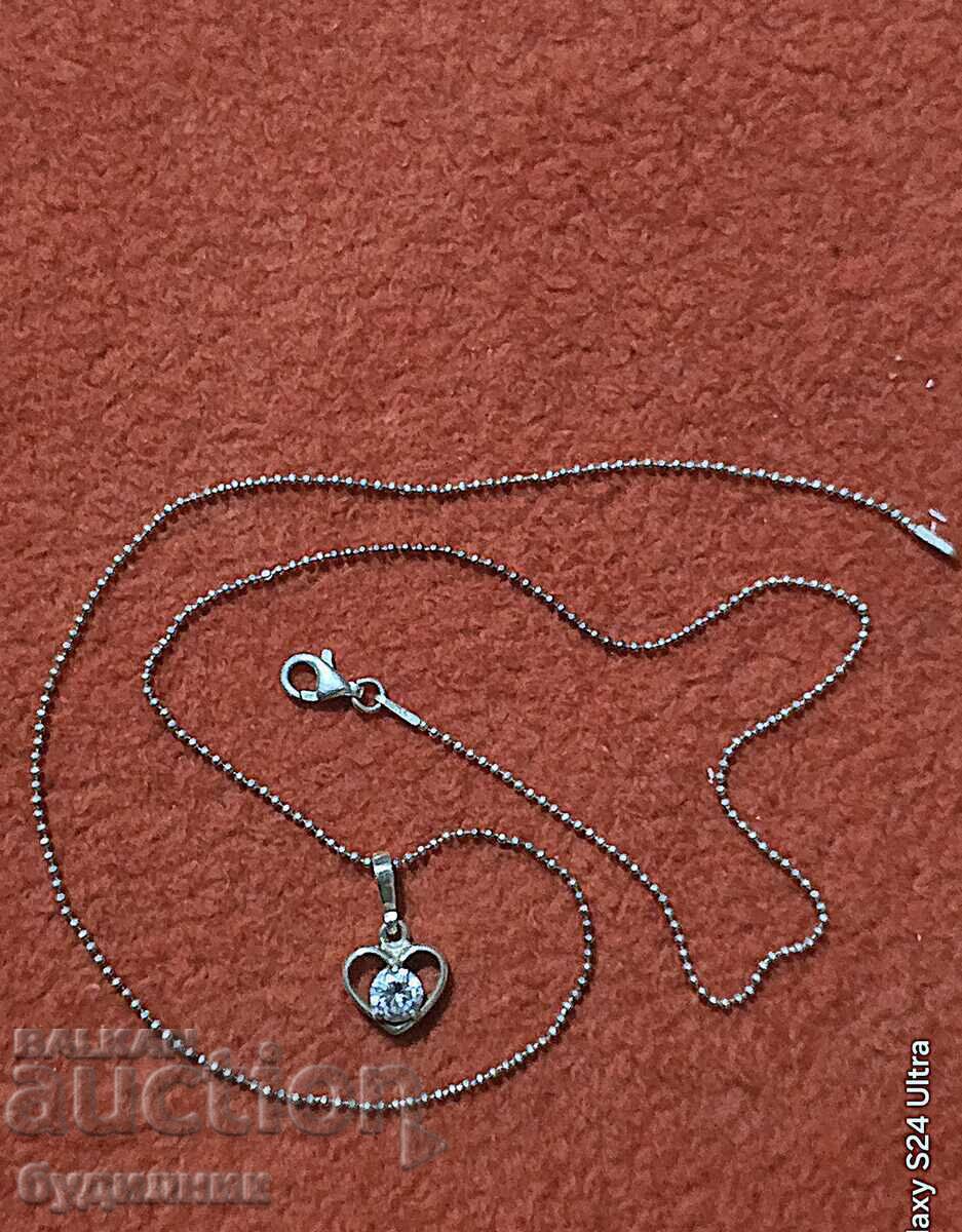 Lanț argint cu pandantiv. 48cm. Lansez peste 100 de licitații Lanț argint cu pandantiv. 48cm. Lansez peste 100 de licitații