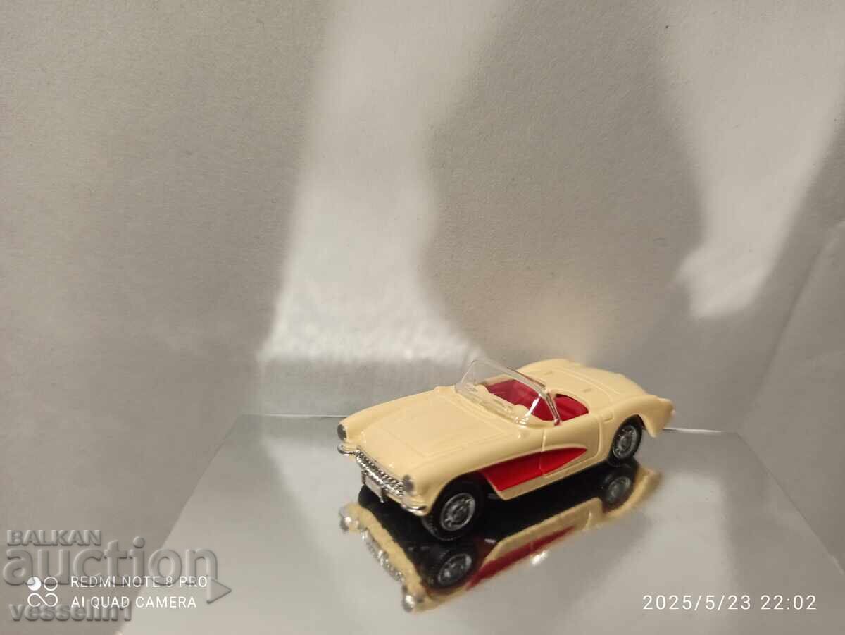 Chevrolet Corvette 1/87 Wiking HO model car from the nineties
