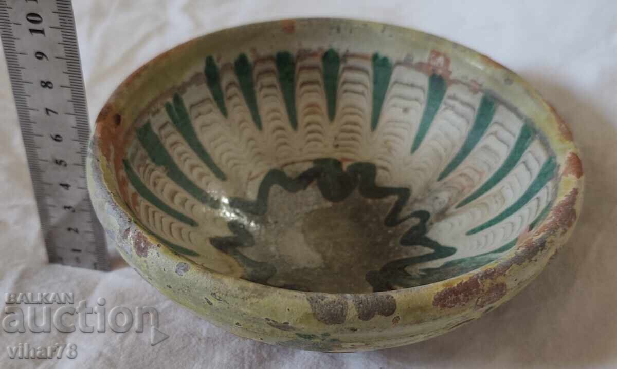 Auction  Old ceramic pot