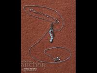 Silver chain with pendant. 46cm. I'm listing over 100 auctions