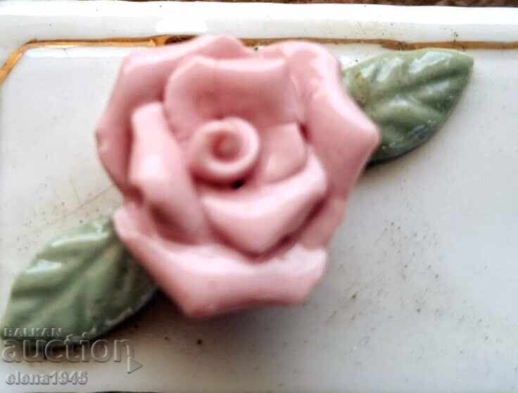 Δημοπρασία Πορσελάνινες σουπλά Δημοπρασία Πορσελάνινες σουπλά