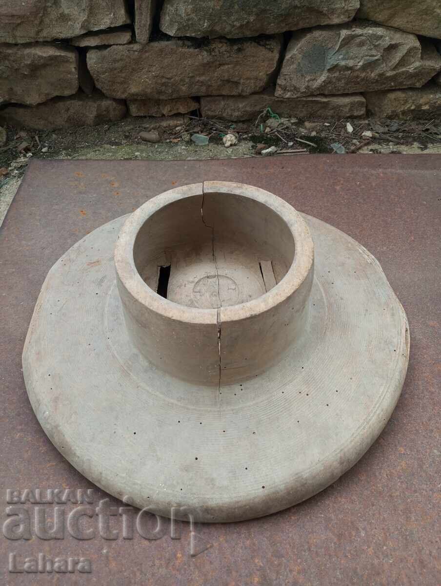 Ξύλινο τραπέζι, σόφρα, παραλία με τιμή 41.00 BGN | € 20.96