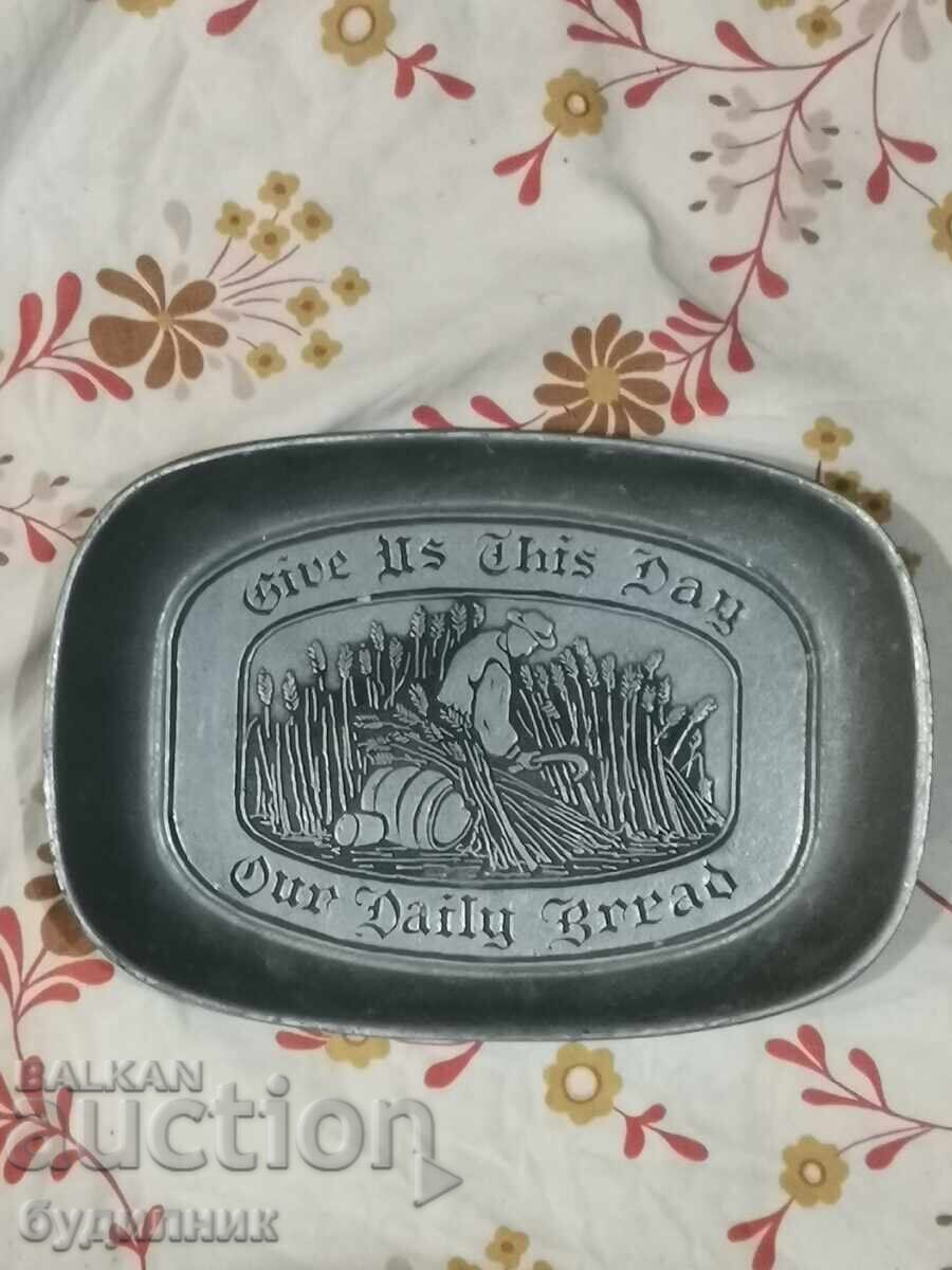 Παράδοση Μασίφ πιατέλα δίσκος για ψωμί. ΒΖC. Διαστάσεις στις φωτογραφίες. Εκκίνηση