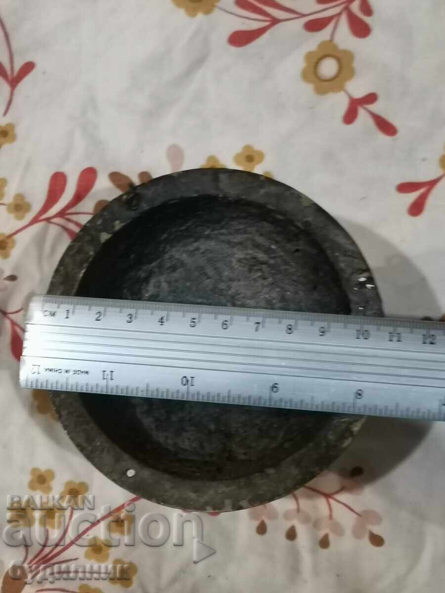 Bronze oil lamp BZTs. Dimensions in photos. I'm listing over 100