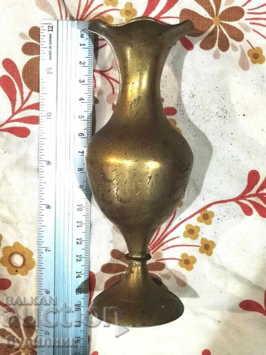 Χάλκινη Μασίφ Βάζα Διαστάσεις στις φωτογραφίες. ΒΖΤ. Βάζω σε δημοπρασία από 1