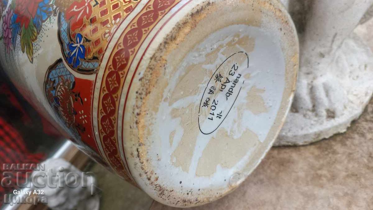 LARGE OLD CHINESE PORCELAIN VASE - 7