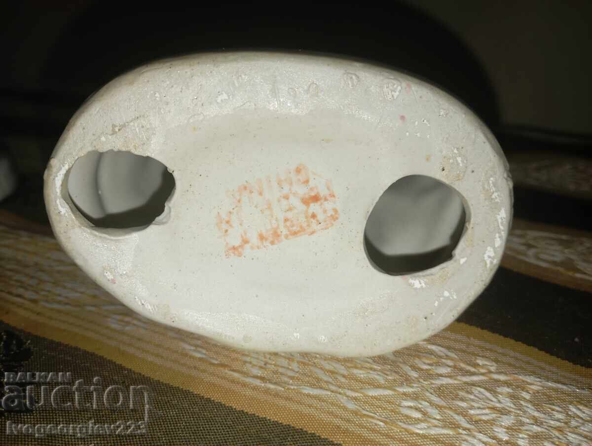 Livrarea Figurină din porțelan Livrarea Figurină din porțelan